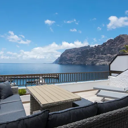 Gigantes Cliffs And Ocean View Peaceful